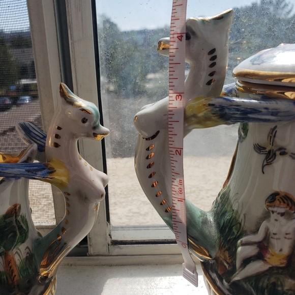 Antique Capodomonte Cherub & Seahorse # 565 w Gold - Picture 15 of 16